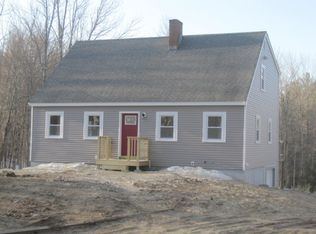 27 Locust Ln, Lyndeborough, NH 03082