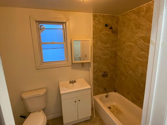 5th image of 114 N 7th Ave #4