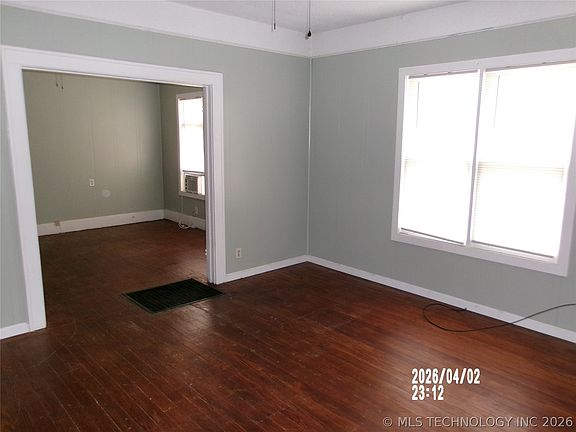 2nd image of 1331 SW Jennings Ave
