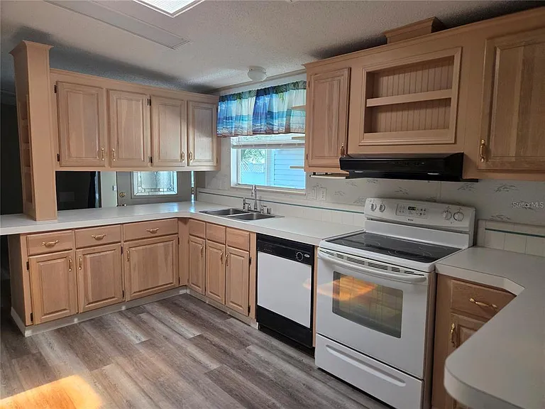 3224 Manatee Rd — Photo 7