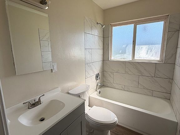 2nd image of 1140 W 19th St