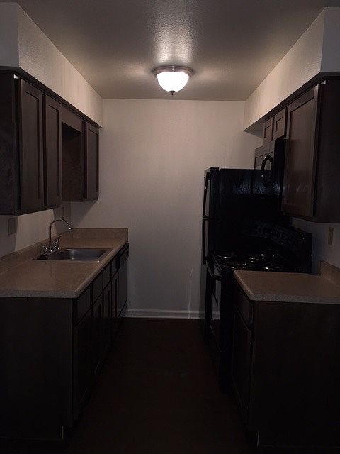 2nd image of 7904 S Sheridan Rd APT 503