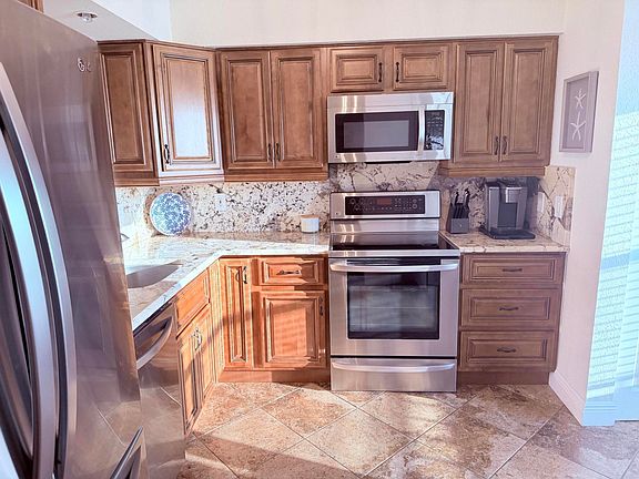 5th image of 4550 NW 18th Avenue #503