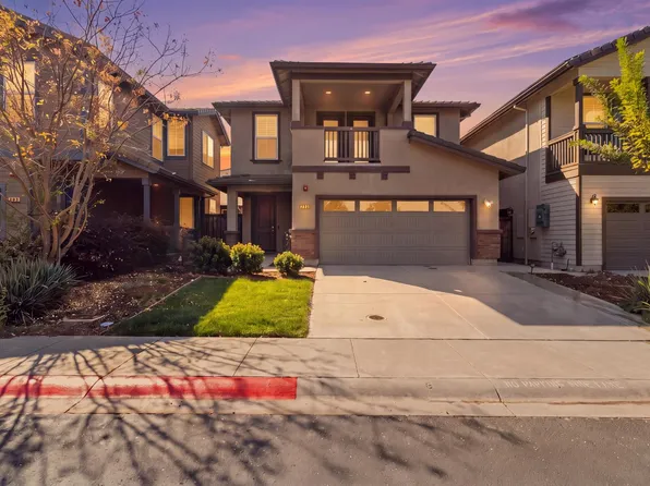 250 Clover Meadows Cir, Lincoln, CA 95648