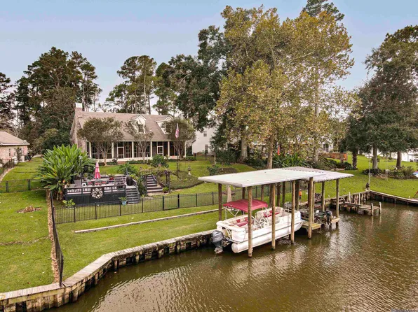 17534 Summerfield Rd N, Prairieville, LA 70769