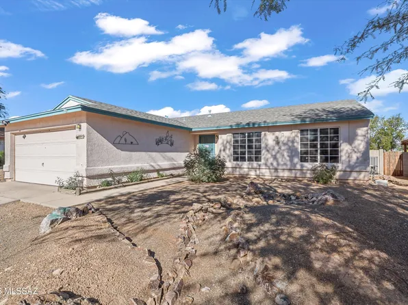 8895 E Desert Aire St, Tucson, AZ 85730