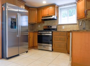 135 Farnham Ave FLOOR 1, Garfield, NJ 07026