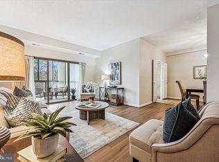 2904 N Leisure World Blvd APT 516, Silver Spring, MD 20906