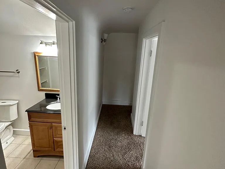 2606 Madison Rd #2 — Photo 17