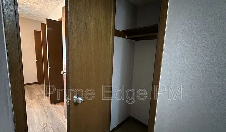 6235 Holdrege St #D-5 — Photo 18