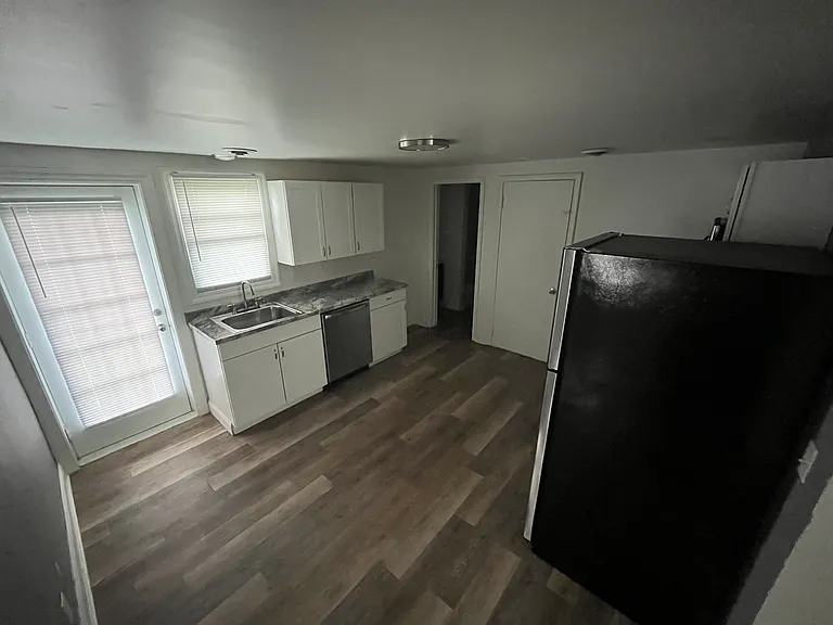 14220 Beaubien St #1 — Photo 2