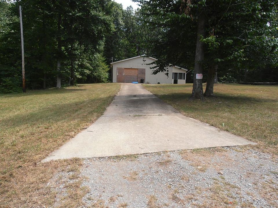2nd image of 122 Bluebird Ln