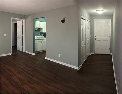 1st image of 320 Forest Park Dr APT 106