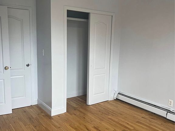 5th image of 536 N High St APT 1A