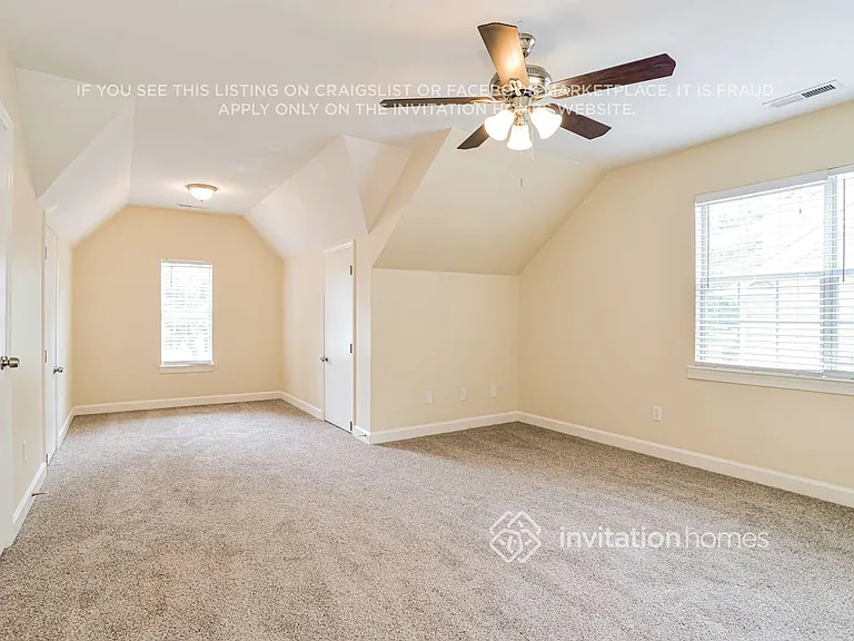 1618 Waterstone Ln — Photo 13