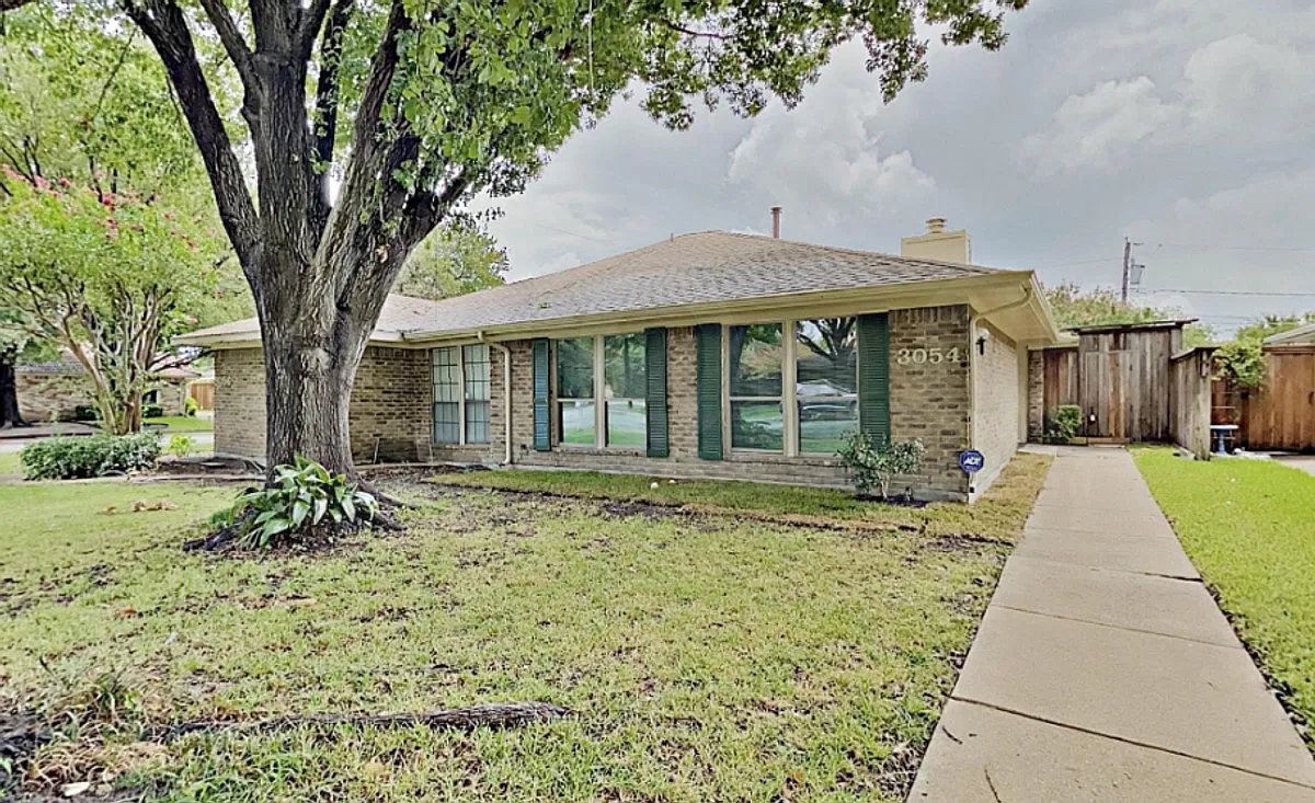 2 bed, 2.0 bath, 1119 sqft, $2,050 — Photo 3