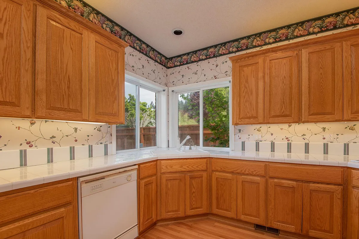 kitchen - SW Guiss Way