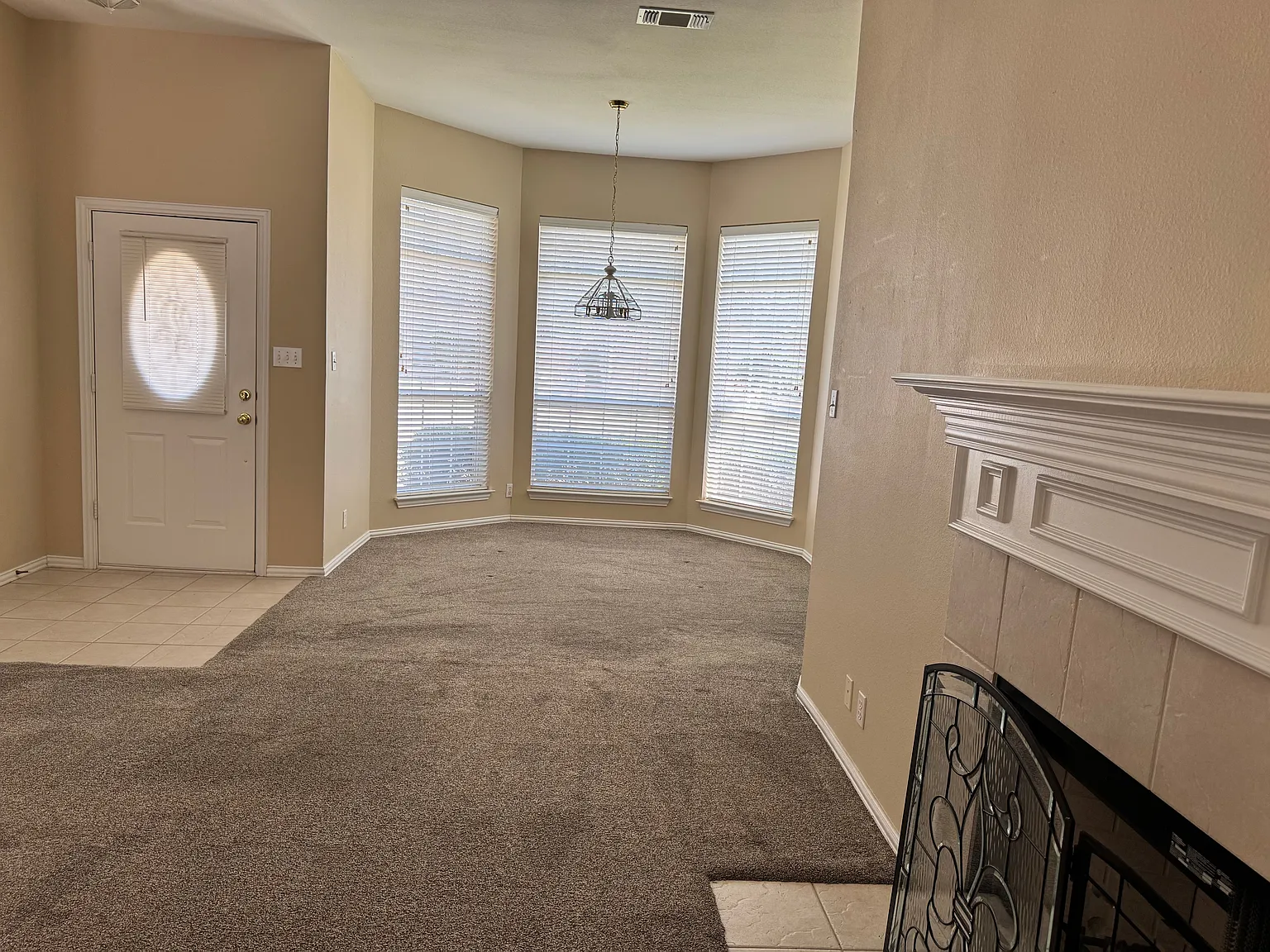 3 bed, 1549 sqft, $1,800 — Photo 4