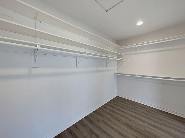 1038 Rimwood Dr — Photo 30