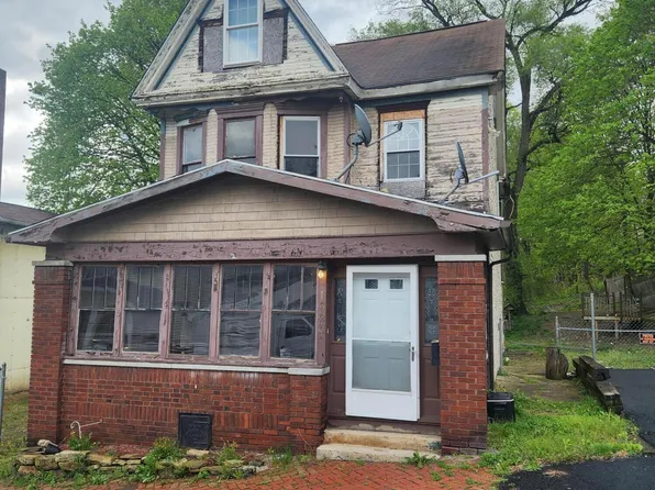 1323 16th Ave, Altoona, PA 16601