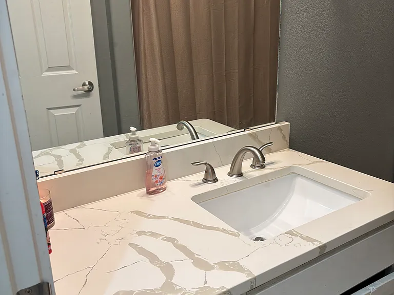 1806 W University Dr — Photo 16