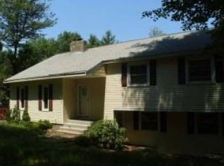 421 Pendleton Ln, Londonderry, NH 03053