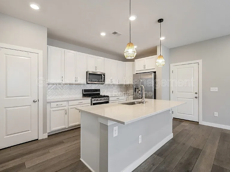 7584 S Winnipeg Ct — Photo 7