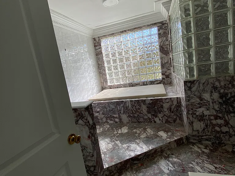 336 Scranton Ave #1 — Photo 23