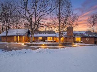 86 Brookdale Ln, Palatine, IL 60067