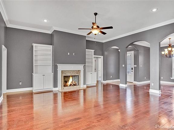3rd image of 243 Danielle Dr
