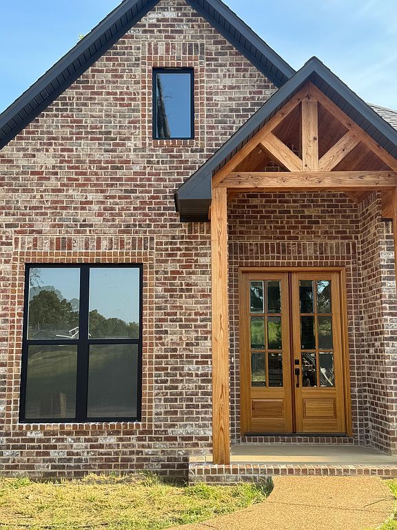 1306 Bridges Ave E - Property Image