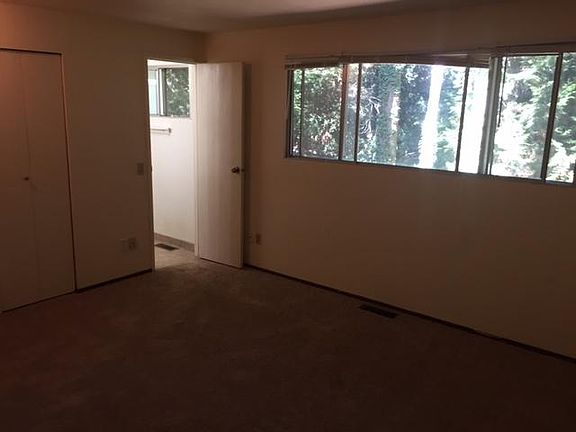 5th image of 7602 NE 140th St #A