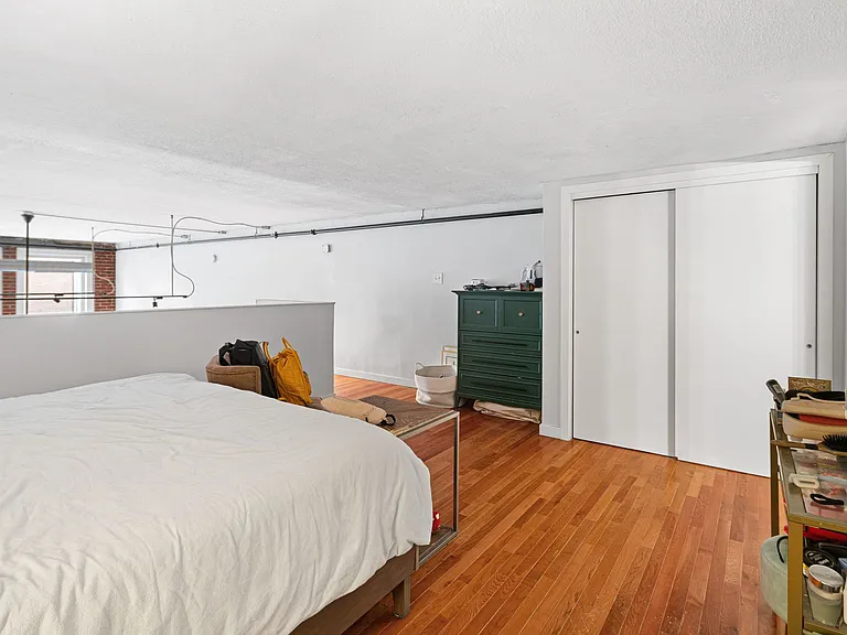1027 Arch St #207 — Photo 12