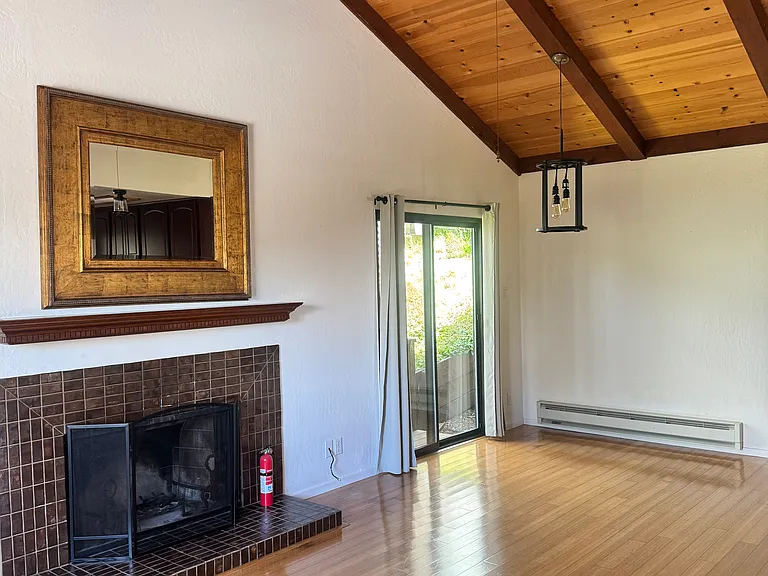 Informal living room connected to the dinning room.