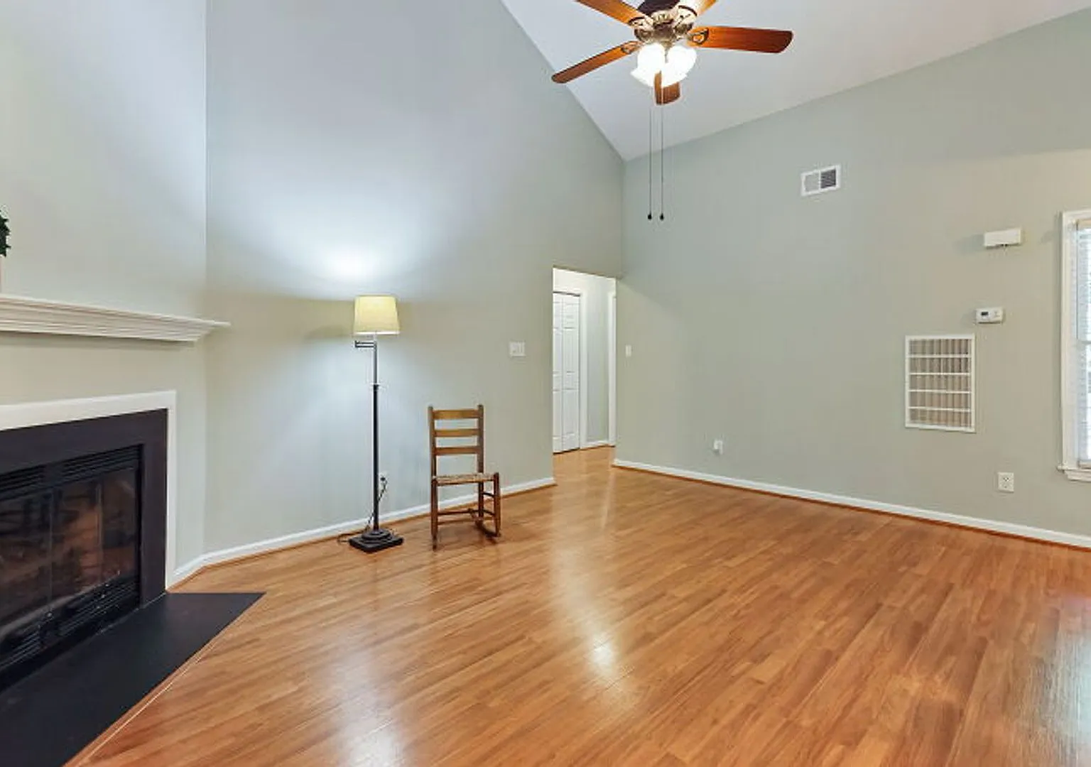 Fantastic 2BD/2BA Condo in Cary near RTP! — Photo 4