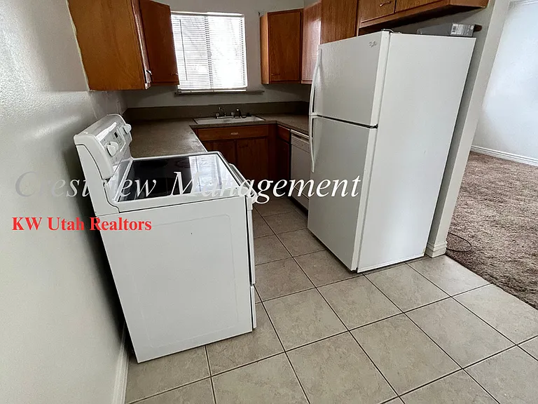 Hoagland 24th Street — Photo 13