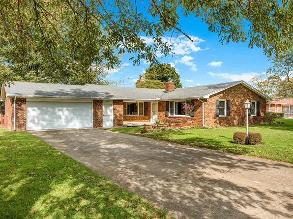 567 Nottingham Dr, Seymour, IN 47274
