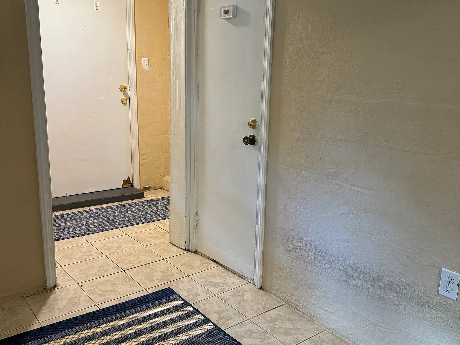 2526 Central Ave — Photo 3