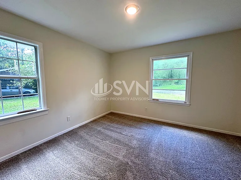 1616 Gilda Cir — Photo 8