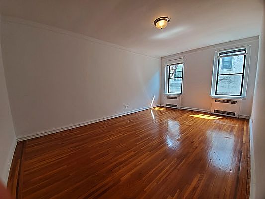 5th image of 41-29 41st St #6H