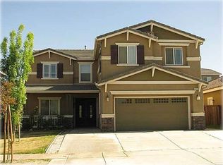13215 Sunland St, Oak Hills, CA 92344