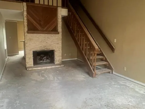 2140 Pearl St APT 203, Nacogdoches, TX 75965