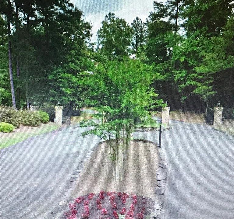 1st image of 220 Wild Oak Ln
