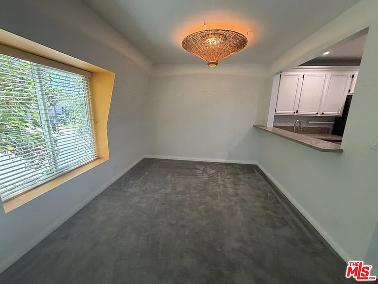 14315 Riverside Dr #210 — Photo 5
