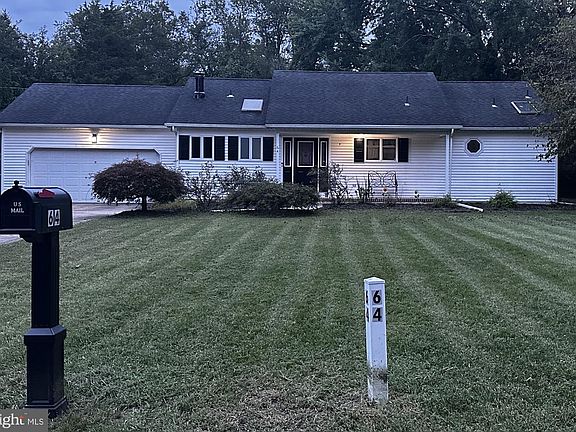 2nd image of 64 Fern Rd