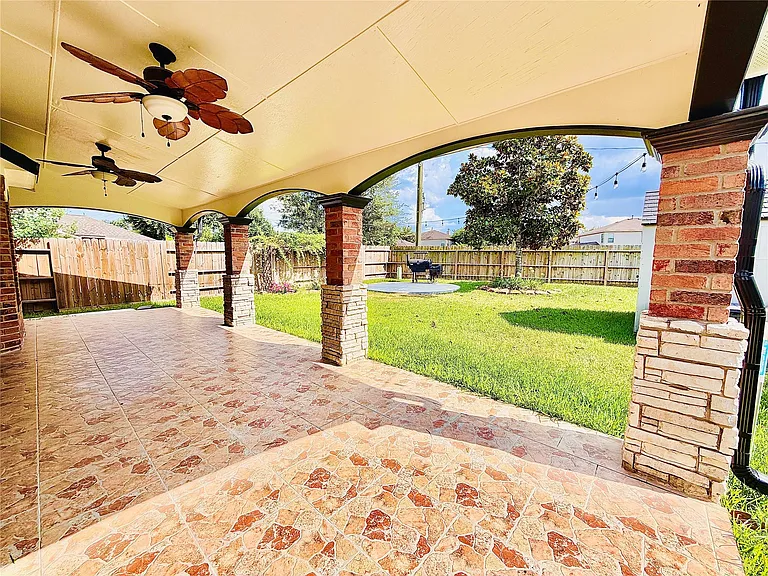 20515 Lantern Springs Ln — Photo 30
