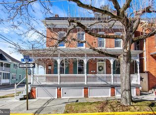 6 N Water St, Spring Grove, PA 17362