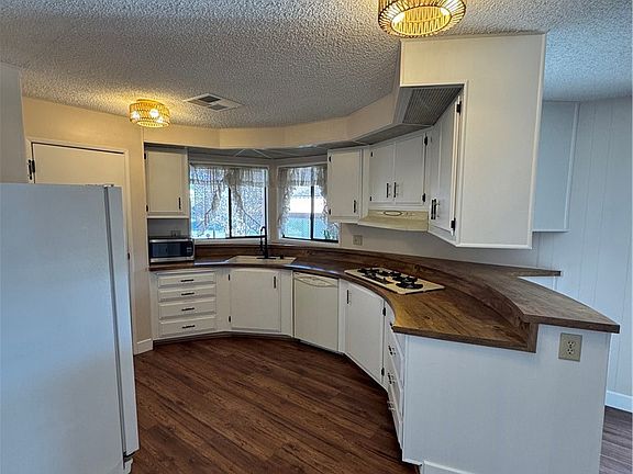 5th image of 8651 Foothill Blvd Space 157