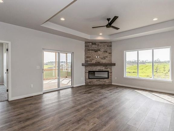 5th image of 1036 Highland Trl