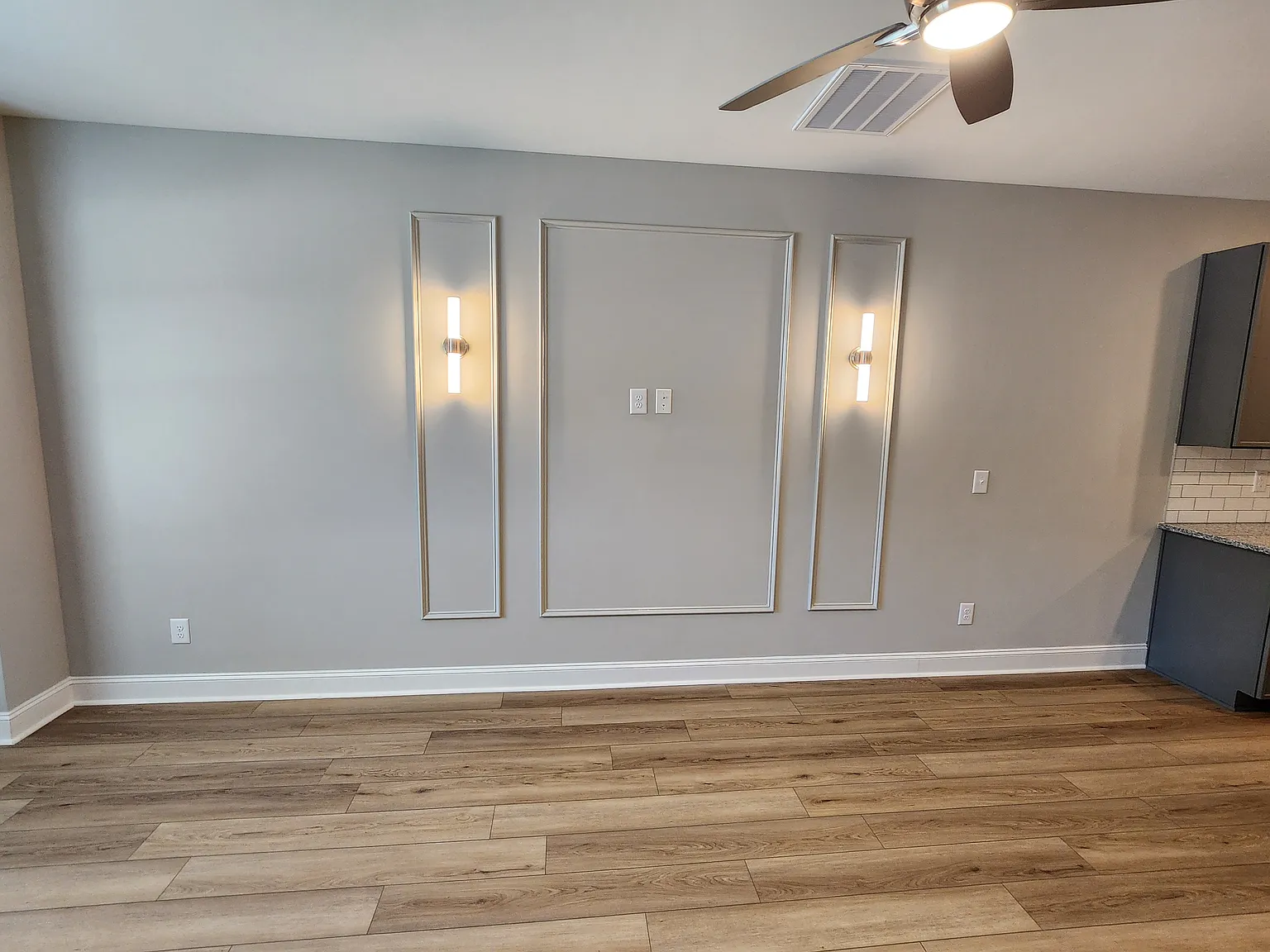 3 bed, 2.5 bath, 1400 sqft, $1,875 — Photo 2